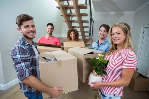 Storage pricing and quote process for a Hackney move